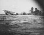 Yamakaze sinking as seen from the periscope of USS Nautilus, 25 Jun 1942, photo 1 of 2