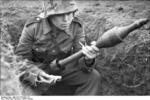 German soldiers on exercise with Panzerschreck launcher, southern Ukraine, spring 1944, photo 2 of 4