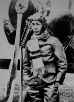 Tam Kim-sui posing with an aircraft, circa late 1920s