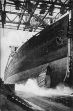 Launching of passenger liner Bismarck, Blohm und Voss shipyard, Hamburg, Germany, 20 Jun 1914, photo 3 of 4