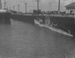 USS S-39 in the Gatun Locks, Panama Canal Zone, 17 Jan 1924