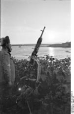 Czechoslovakian-made machine gun (ZB-53 vz. 27 / MG 37(t)) in German service, Ukraine, 9 Aug 1941, photo 1 of 2