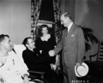 Doolittle Raider Ted Lawson shaking hands with Henry Morgenthau, Walter Reed Hospital, Washington DC, United States, Jun 1942