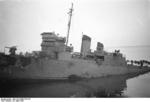 HMS Cambeltown wedged in the dock gates of Saint-Nazaire, France, 28 Mar 1942, photo 06 of 10