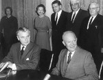 Canadian Prime Minister John Diefenbaker and US President Dwight Eisenhower at the signing of the Columbia River Treaty, 17 Jan 1961