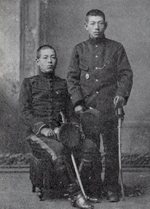 Shunroku Hata (left) and Eitaro Hata (right), 1901-1904