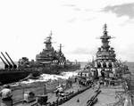 USS Missouri (left) transferring 200 sailors and officers to USS Iowa (right) off Japan, 20 Aug 1945; the transferring personnel were either part of occupation force or simply to make space for the surrender ceremony