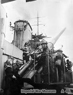QF 4.7-inch Mk VIII gun and crew aboard HMS Rodney, 1940