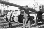 Repairing a Tiger I heavy tank, Russia, 21 Jun 1943, photo 18 of 21