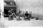 German paratroopers with 8 cm GrW 34 mortar, Italy, 1943