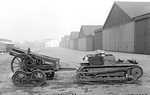 Carden-Loyd Mk VI Mortar Carrier with trailer and 3.7 inch QF Howitzer Mk I, circa 1929, photo 2 of 2