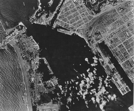 Takao (now Kaohsiung) harbor under US aerial attack, Taiwan, 17 Nov 1944, photo 2 of 5
