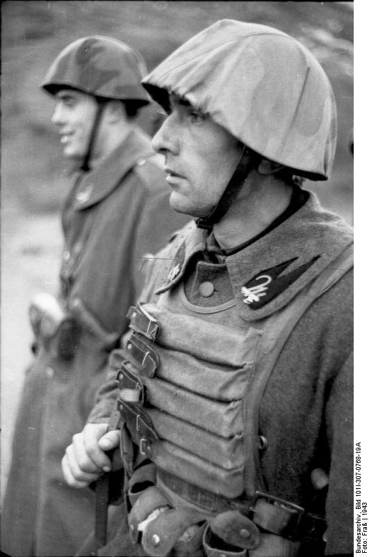 Soldier of the Italian Social Republic, northern Italy, 1943, photo 2 of 2