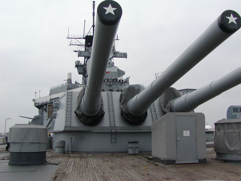 Battleship New Jersey's aft turret, 14 Jun 2004, photo 2 of 4