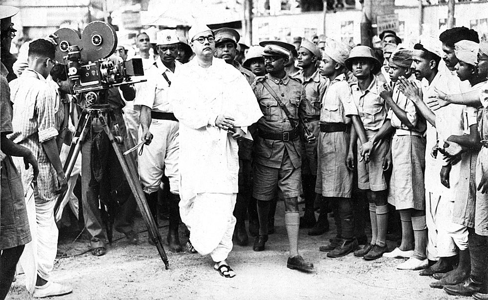 Subhash Chandra Bose arriving at the All India Congress Committee of the Indian National Congress, 1939