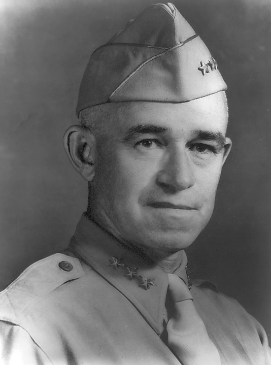 [Photo] Portrait of Lieutenant General Omar Bradley, 1943-1945 | World