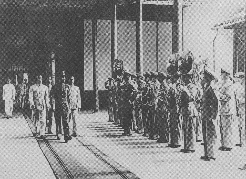 Chiang Kaishek on the occasion of the Republic of China government officially returning to the capital of Nanjing, China, 5 May 1946
