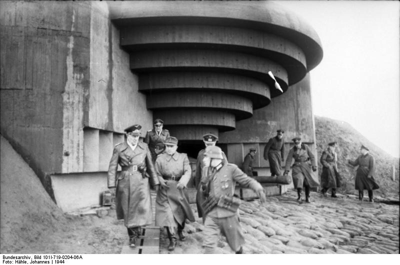 German General Friedrich Christiansen inspecting Atlantikwall fortifications, France, early 1944, photo 2 of 2