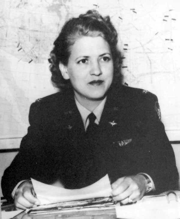 Jackie Cochran in uniform, circa 1943
