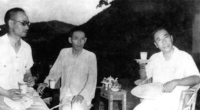 Green Gang crime lord Du Yuesheng (center), Chinese government intelligence chief Dai Li (right), Shanghai or near Shanghai, China, 1930s