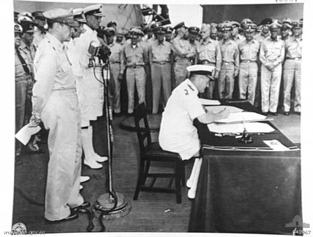 [Photo] Admiral Sir Bruce Fraser signing the surrender instrument on ...