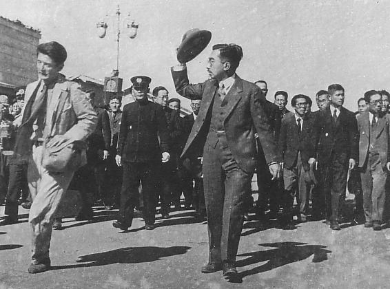 Emperor Showa (Hirohito) visiting Ogaki, Gifu, Japan, 25 Oct 1946