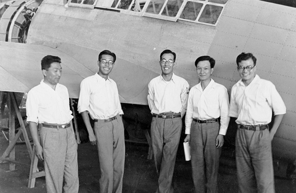 Mitsubishi Heavy Industries aircraft designers, Jul 1937; note Yoshitoshi Sone at left and Jiro Horikoshi at center