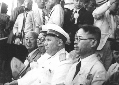 Rhee Syngman, Kim Gu, Terenty Fomych Shtykov, and  Anh Jaehong, 1946