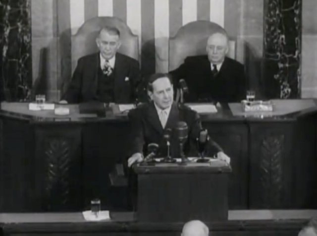 Douglas MacArthur addressing a joint session of Congress, Washington DC, United States, 19 Apr 1951