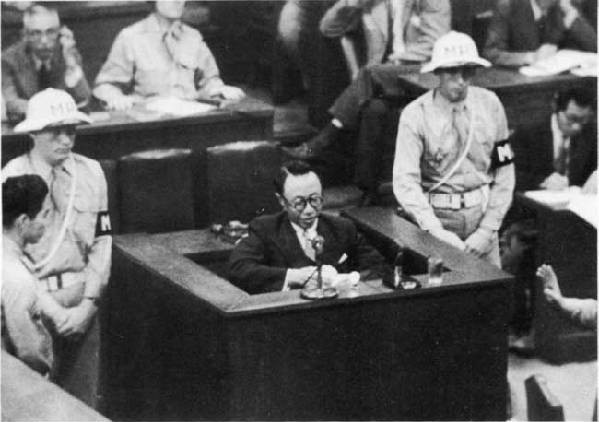 Puyi at the International Military Tribunal for the Far East in Tokyo, Japan, mid-Aug 1946, photo 3 of 6