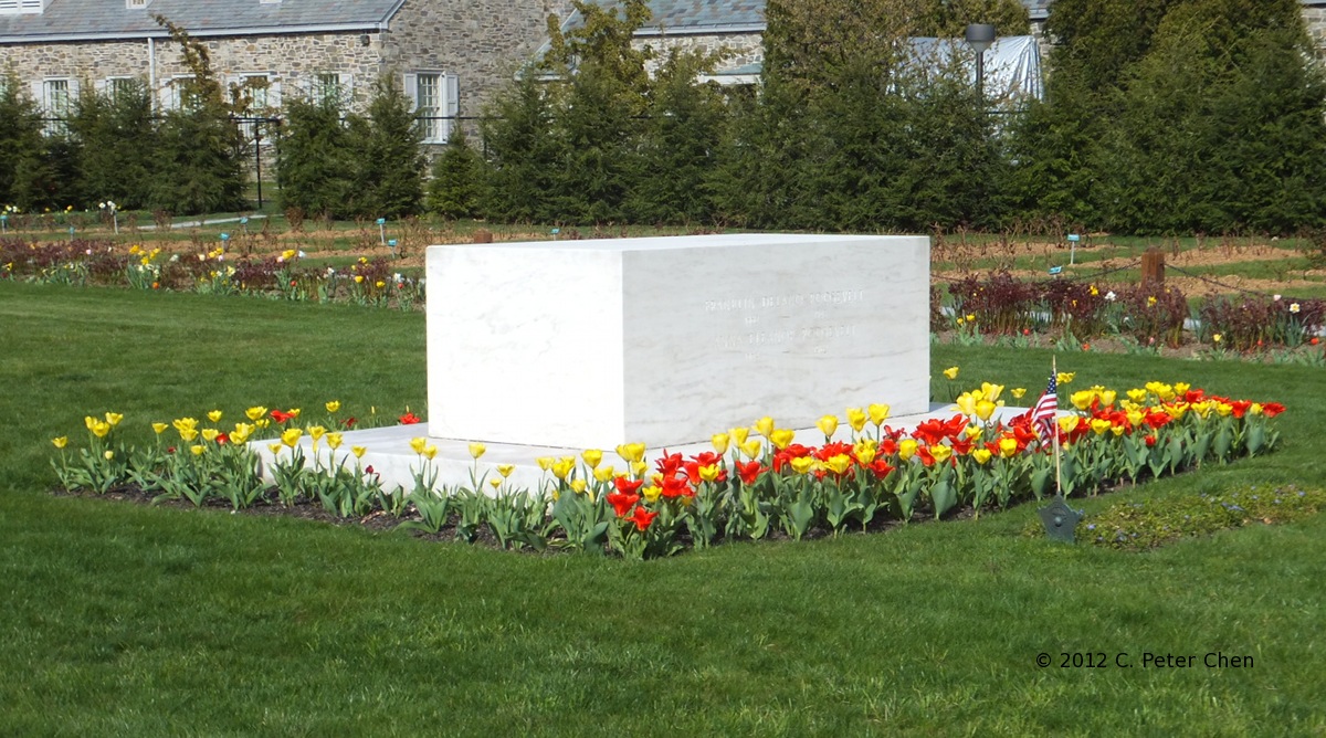 Grave of Franklin Roosevelt on the grounds of the Franklin D. Roosevelt Presidential Library and Museum, Hyde Park, New York, United States, 14 Apr 2012