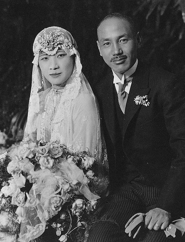 Wedding photo of Chiang Kaishek and Song Meiling, Shanghai, China, 1 Dec 1927, photo 1 of 2