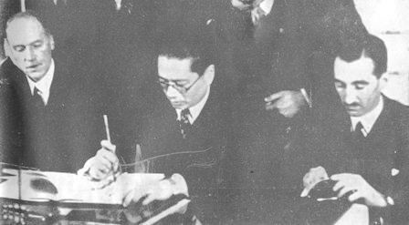Song Ziwen signing the document to which the United States and the United Kingdom relinquished their spheres of influence in China, 1940s