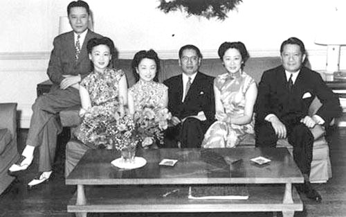 Song Zian, Song Ziliang, and Song Ziwen with their wives in Washington DC, United States, Dec 1942