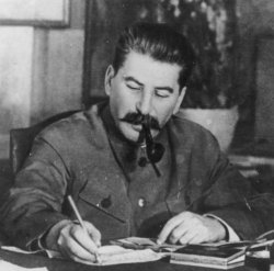 1942 1042 WWII photo Portrait of Joseph Stalin