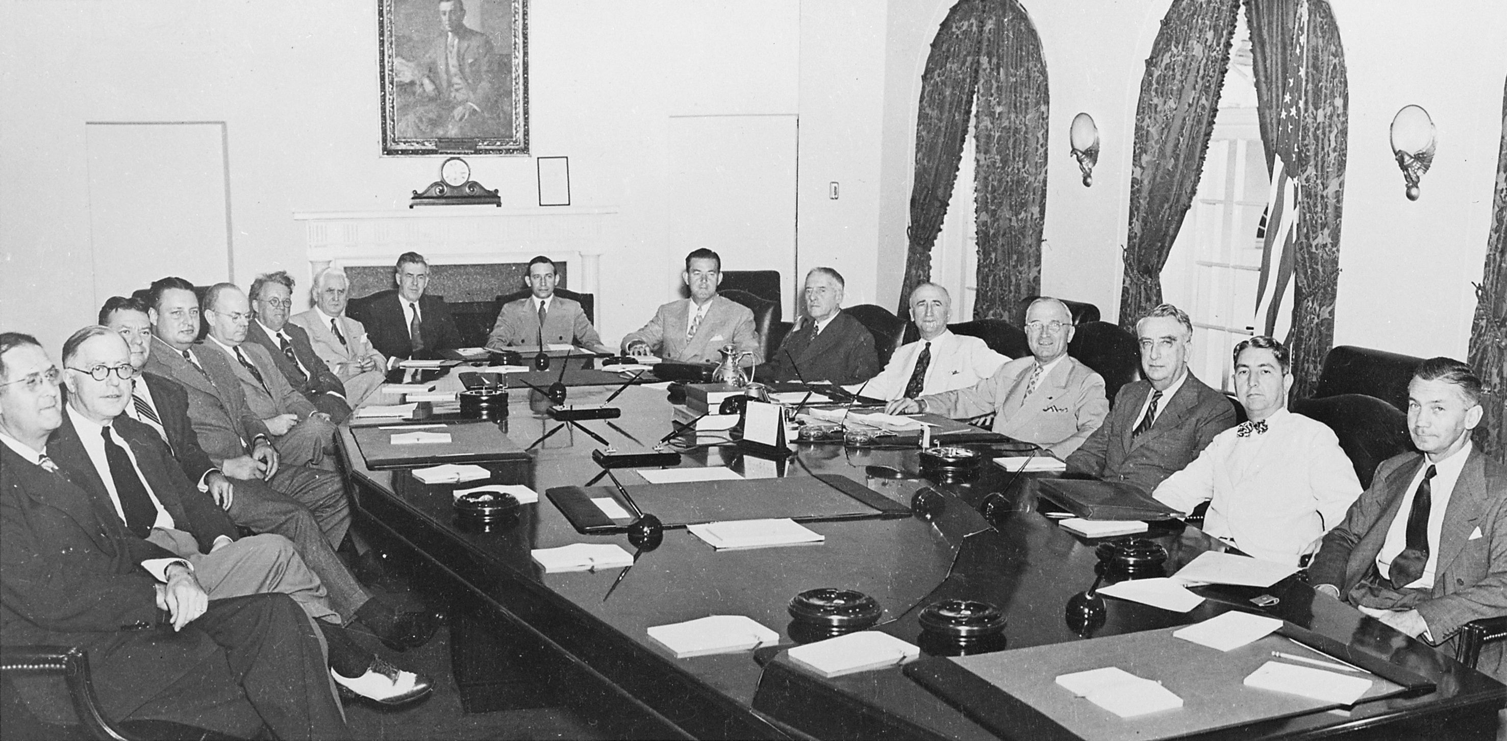 US President Harry Truman with his cabinet, White House, Washington DC, United States, 10 Aug 1945, photo 3 of 5
