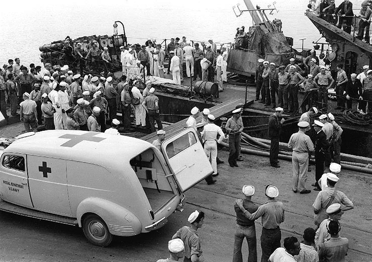 Survivors of USS Hammann arriving at Pearl Harbor, US Territory of Hawaii after Battle of Midway, 6 Jun 1942