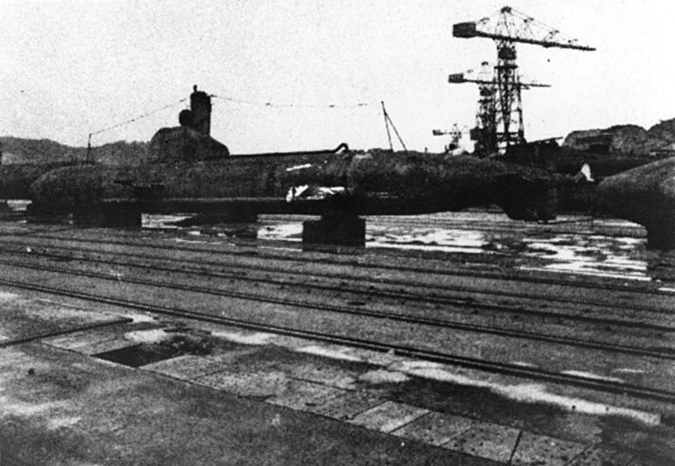 Kairyu-class submarine at a Japanese port, circa Oct-Dec 1945; copied from the US Naval Technical Mission to Japan Report S-01-7, Jan 1946, pg 130, fig 145