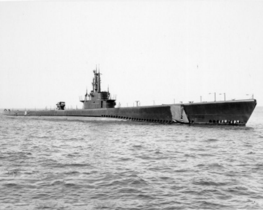 USS Kete underway in Lake Michigan, United States, 15 Aug 1944