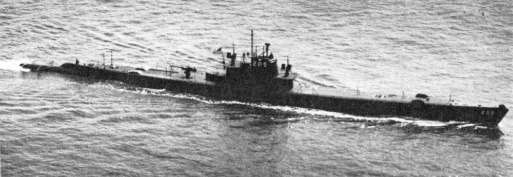USS Marlin underway, Jun 1943