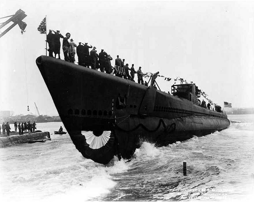 Piranha's launching ceremony, Portsmouth Navy Yard, Kittery, Maine, United States, 27 Oct 1943