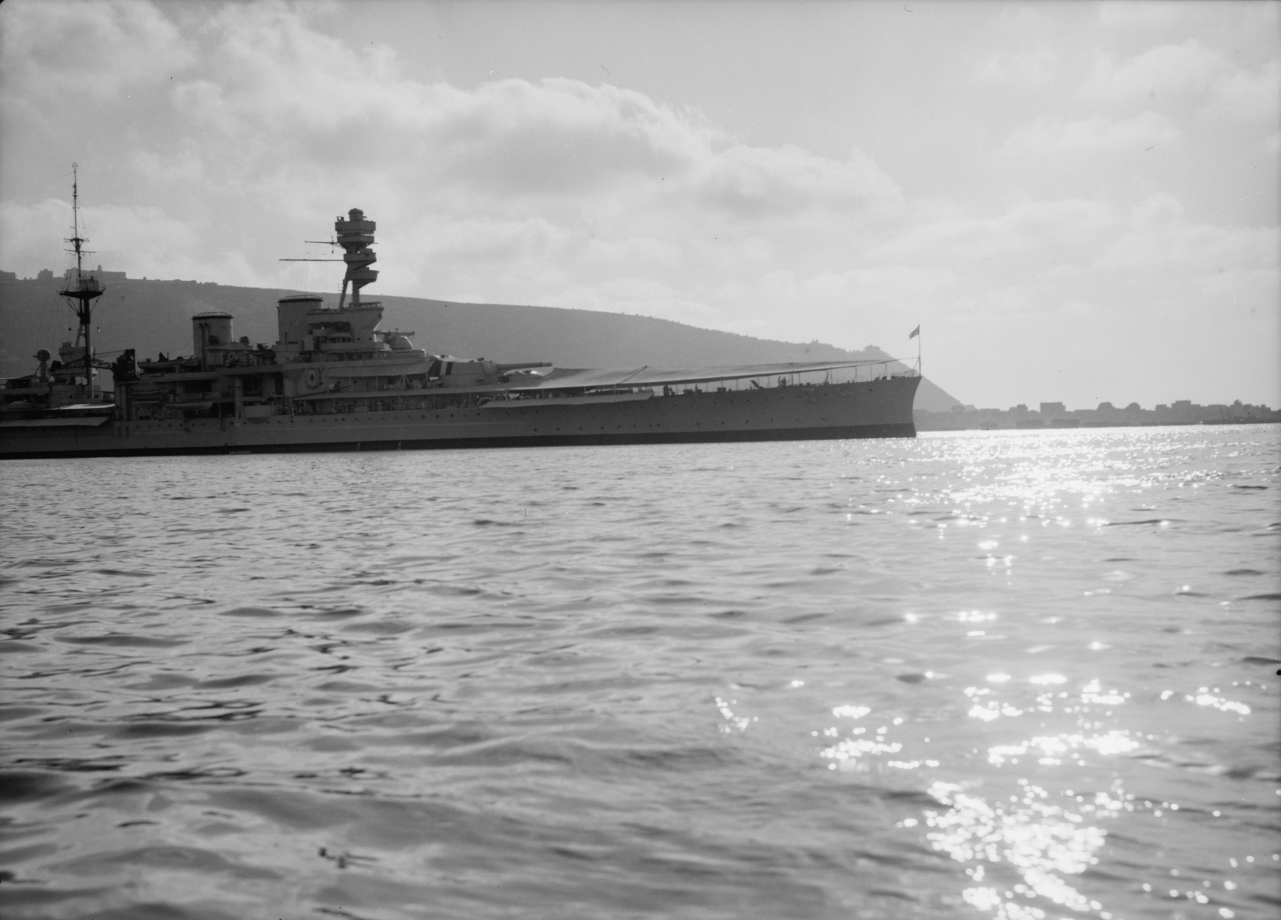 HMS Repulse at Haifa, Palestine, Jul 1938, photo 2 of 3