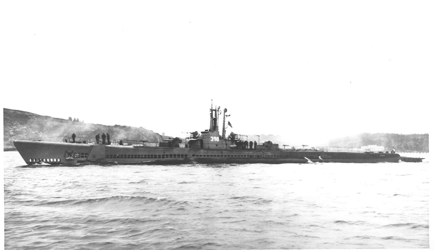 Broadside view of USS Segundo departing Mare Island Naval Shipyard, California, United States, 24 Apr 1946, photo 2 of 2