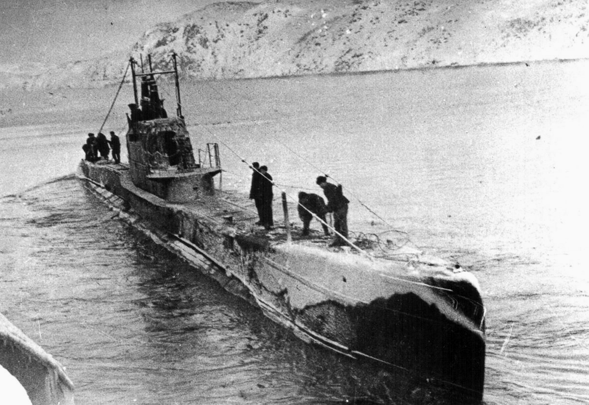Soviet submarine ShCh-401, date unknown