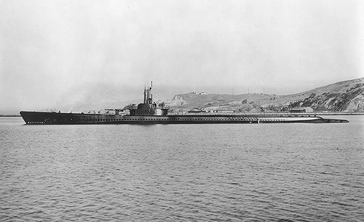 USS Tang off Mare Island Navy Yard, Vallejo, California, United States, 2 Dec 1943, photo 1 of 2