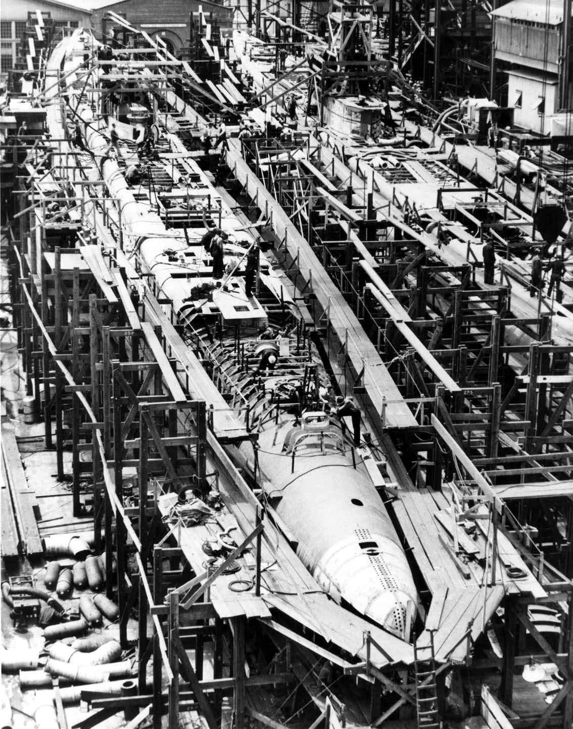 Tang (left) and Tilefish (right) under construction at Mare Island Navy Yard, Vallejo, California, United States, 1 Jul 1943, photo 2 of 3