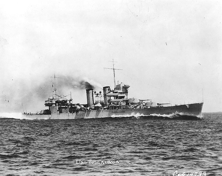 Tuscaloosa steaming at high speed, probably during trials in 1934