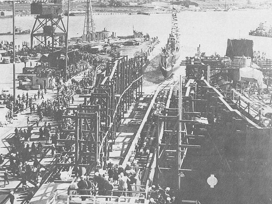 Launching of submarine Wahoo, Mare Island Navy Yard, Vallejo, California, United States, 14 Feb 1942, photo 3 of 4; note submarine Whale nearby
