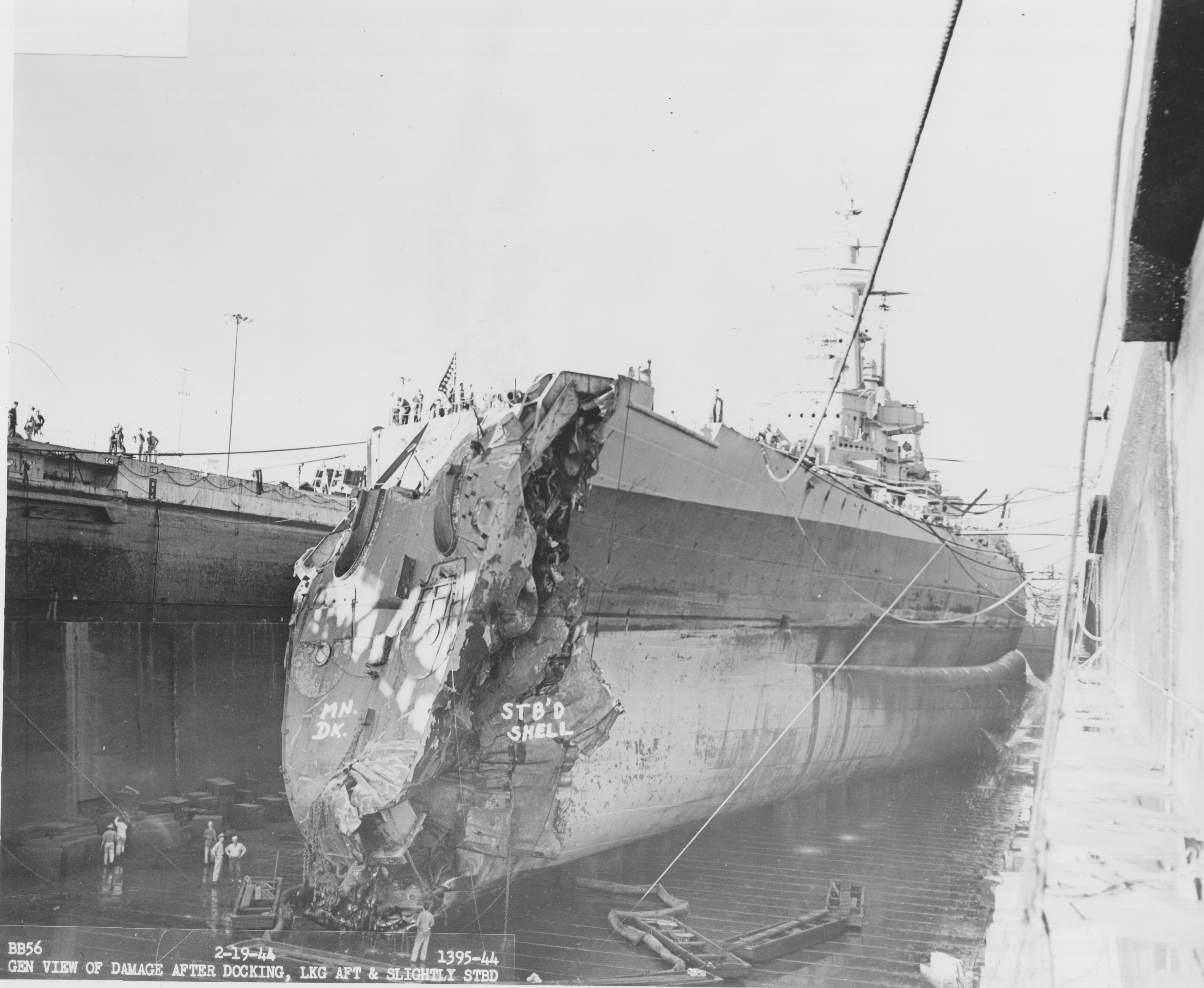 [Photo] Battleship Washington's damaged bow after collision with