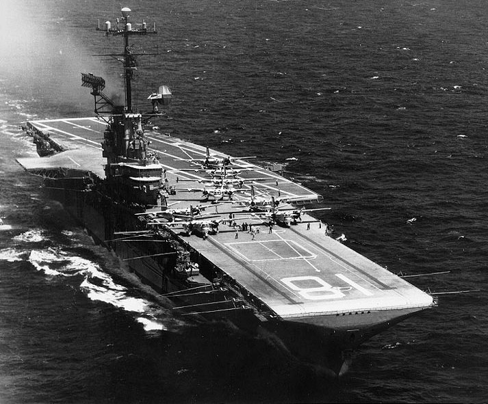 USS Wasp underway, circa early 1967; note S-2E Tracker aircraft of CVSG-52 squadron on flight deck